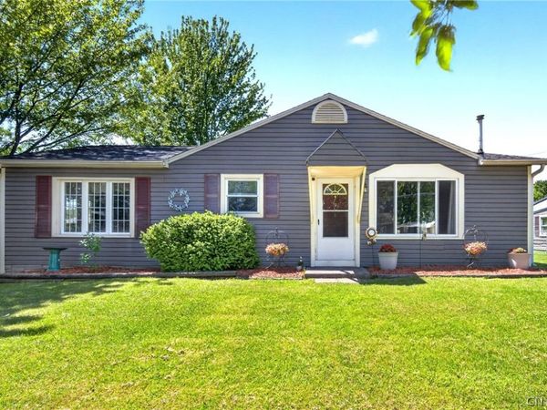 7953 Eisenhower Boulevard, Bridgeport, NY 13030