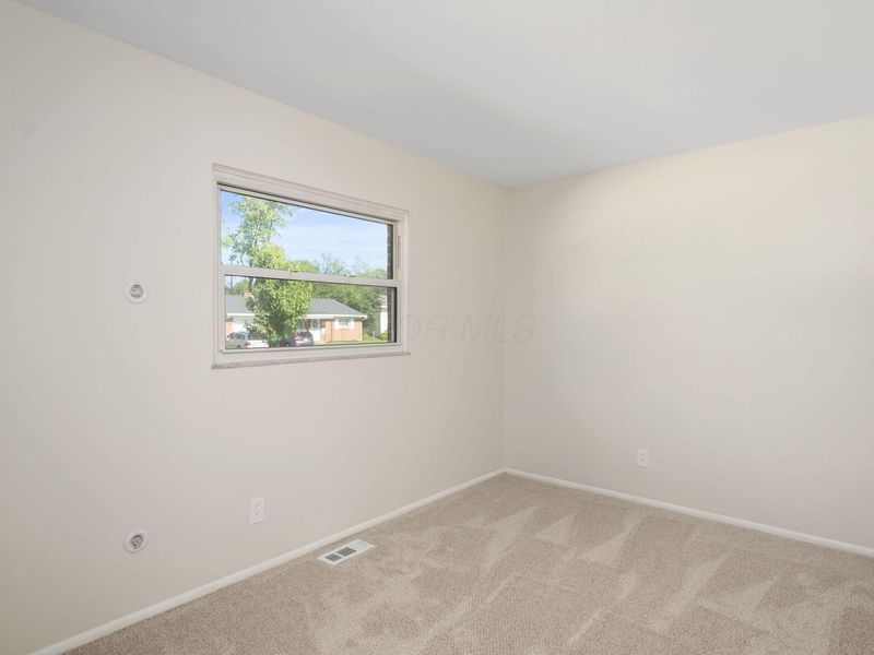 5467 Roche Drive, Columbus, OH 43229 Photo 15