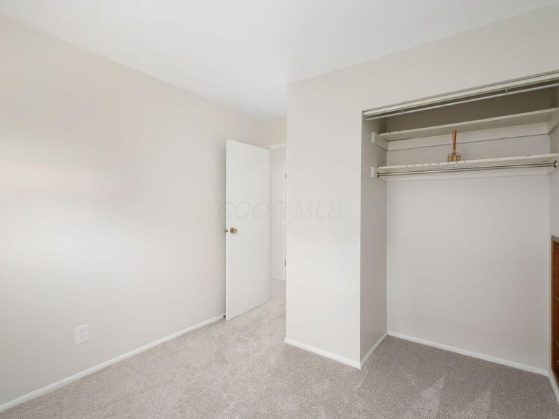 5467 Roche Drive, Columbus, OH 43229 Photo 18