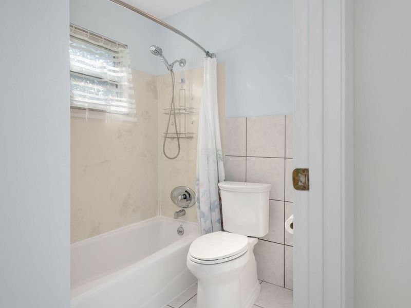 5467 Roche Drive, Columbus, OH 43229 Photo 25