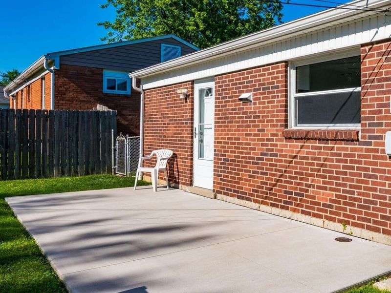5467 Roche Drive, Columbus, OH 43229 Photo 27