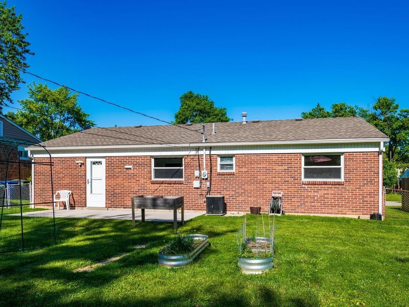 5467 Roche Drive, Columbus, OH 43229 Photo 28