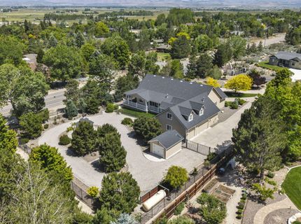 202 Taylor Creek Road, Gardnerville, NV 89460 Photo