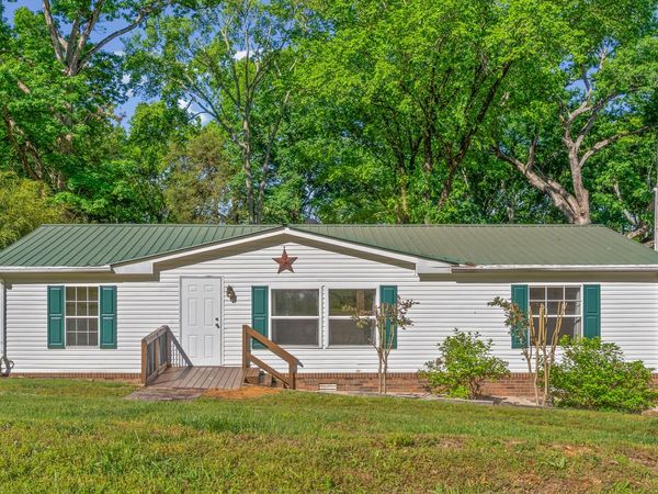 315 Riverview Dr , Dover, TN 37058