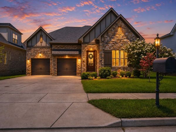 461 River Bluff Dr, Franklin, TN 37064