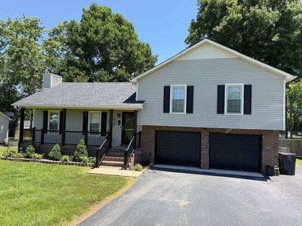 5005 Hairston Ct, Columbia, TN 38401