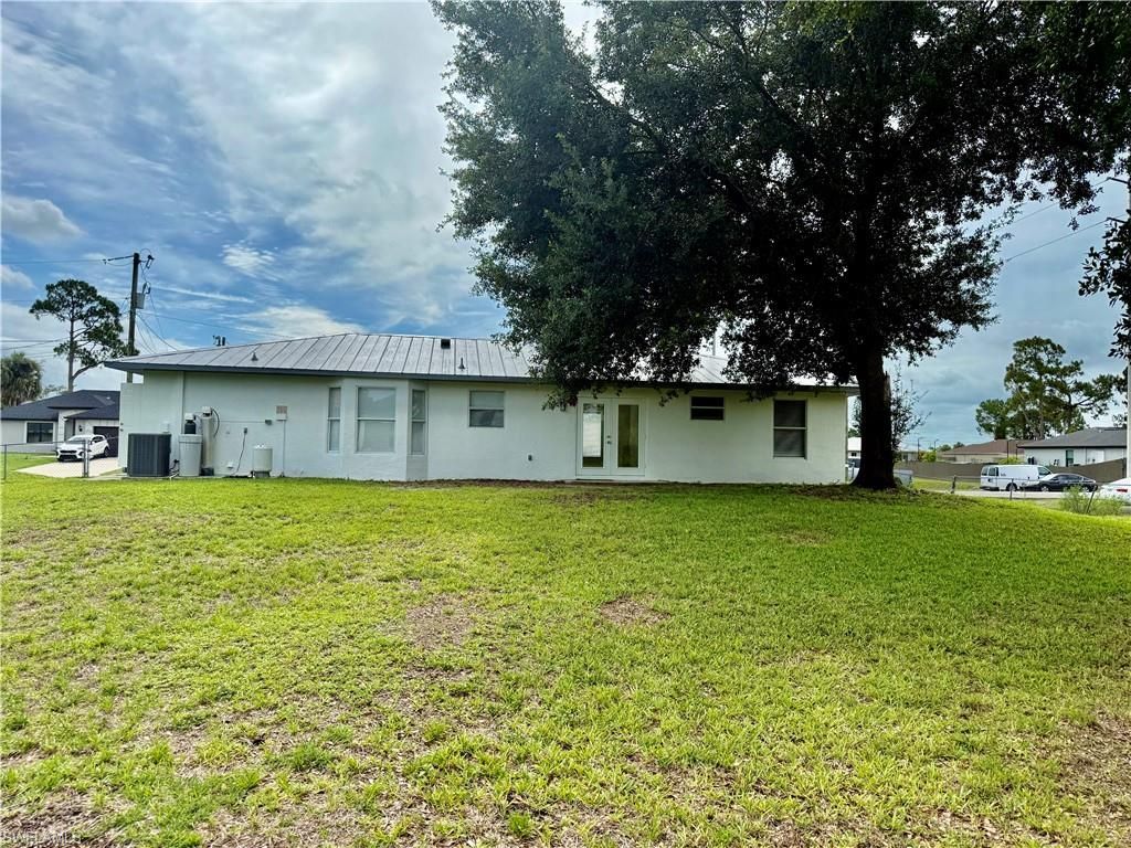 101 Curtis Ave N, Lehigh Acres, FL 33971 Photo