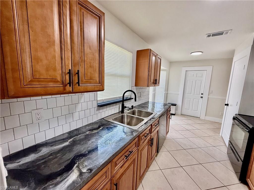 101 Curtis Ave N, Lehigh Acres, FL 33971 Photo