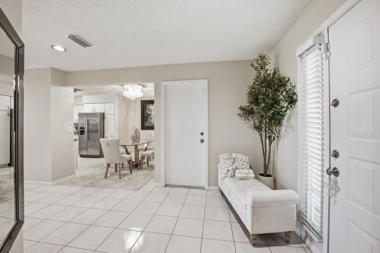 9172 Boca Gardens Parkway, Unit B, Boca Raton, FL 33496 Photo