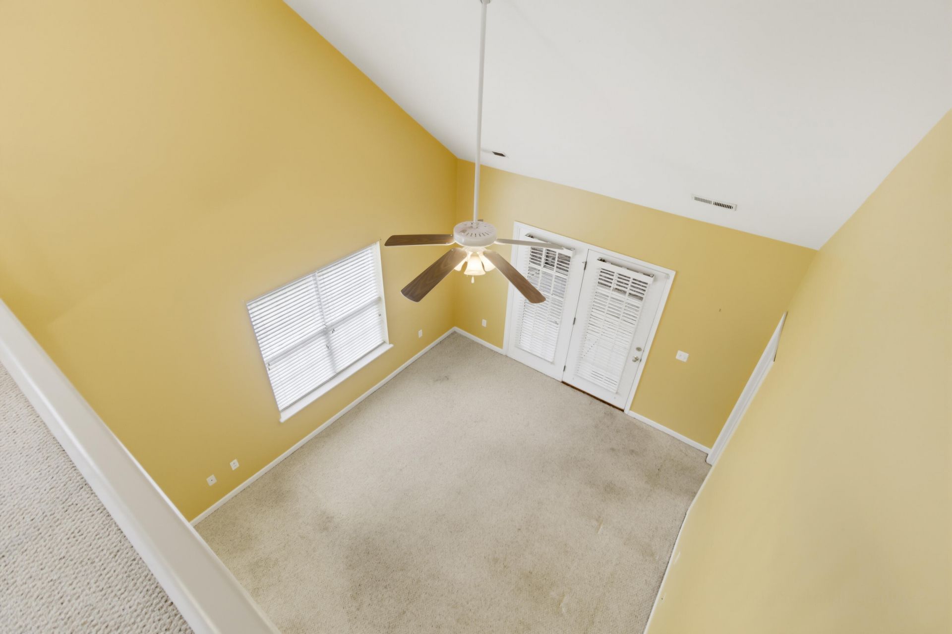 516 Tayrn Drive Photo 17