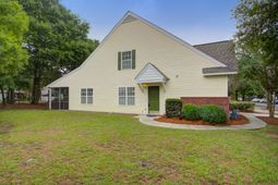 516 Tayrn Drive photo 4