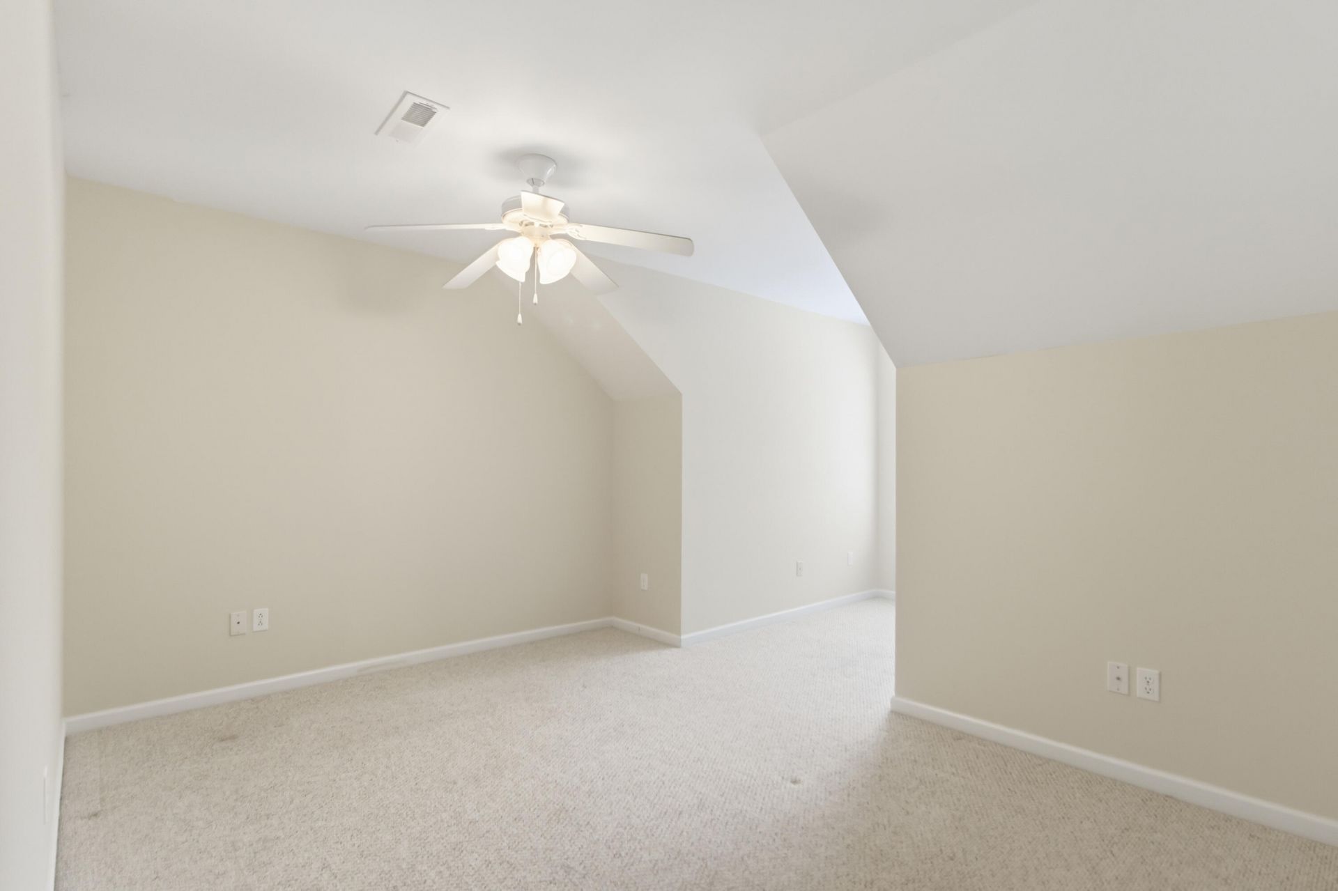 516 Tayrn Drive Photo 20