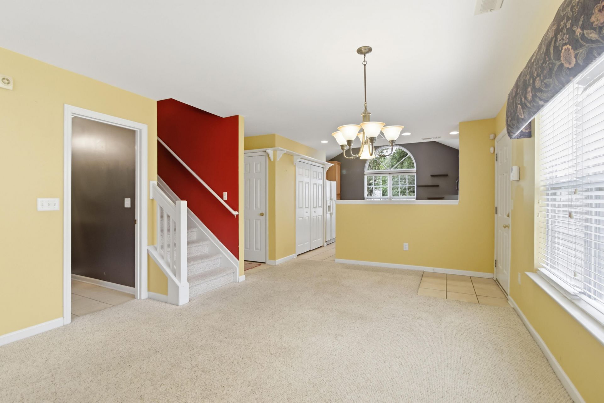 516 Tayrn Drive Photo 6
