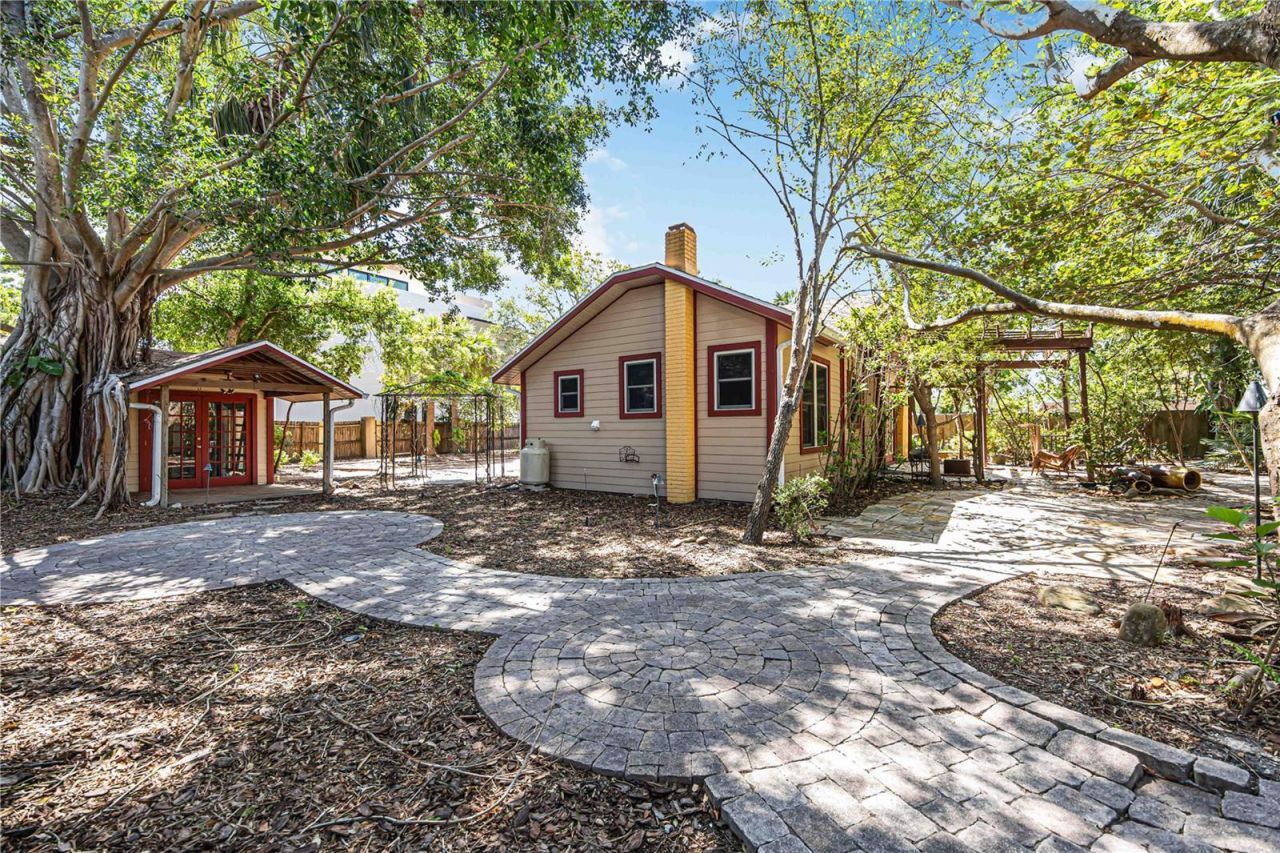 1743 8th Street , Sarasota, FL 34236 Photo