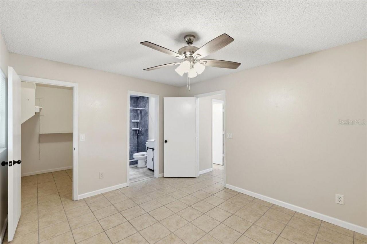 43 Lake Jackson Drive, Mascotte, FL 34753 Photo