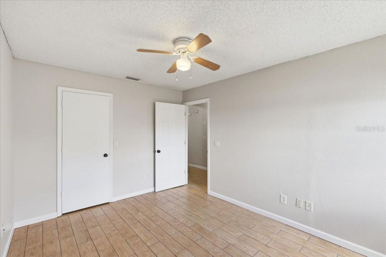 43 Lake Jackson Drive, Mascotte, FL 34753 Photo
