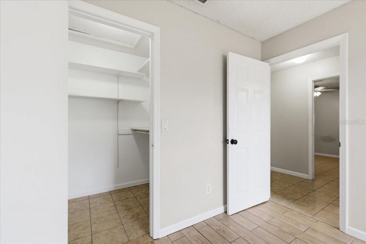 43 Lake Jackson Drive, Mascotte, FL 34753 Photo