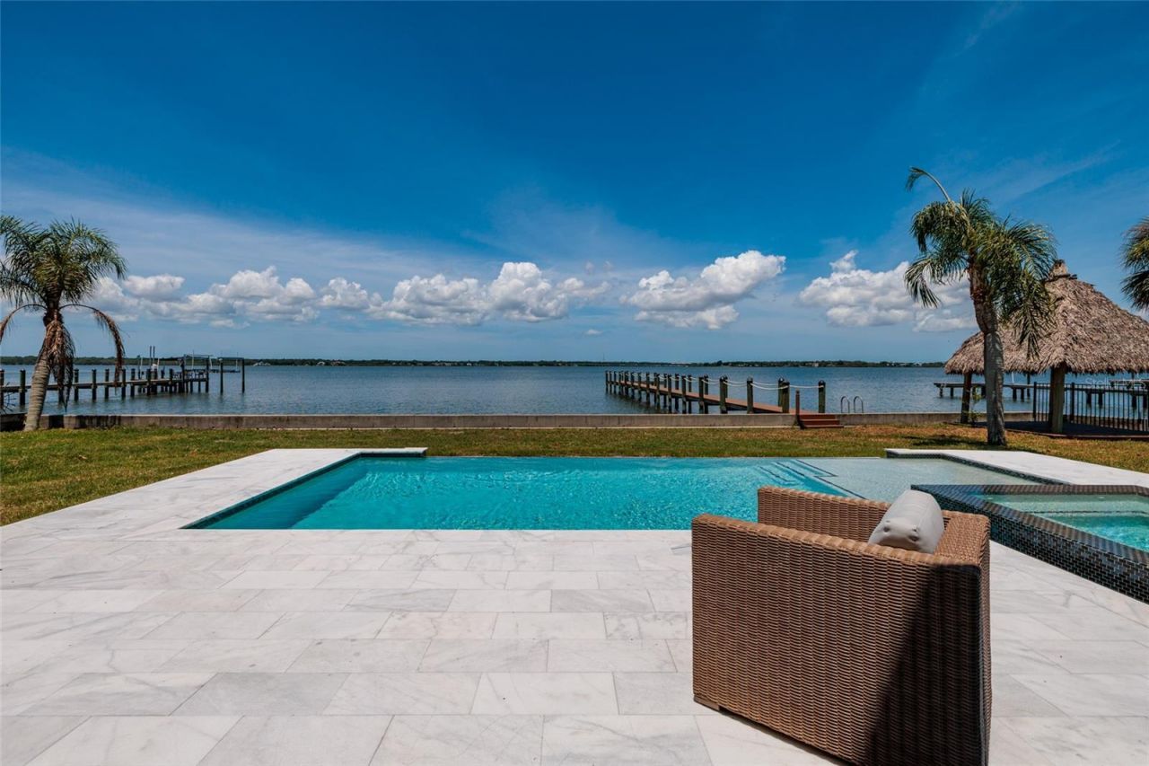412 Shore Drive E, Oldsmar, FL 34677 Photo