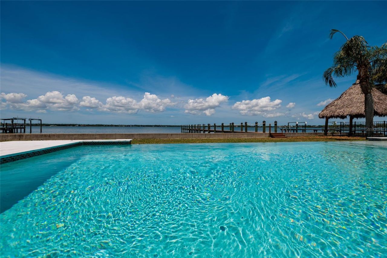 412 Shore Drive E, Oldsmar, FL 34677 Photo