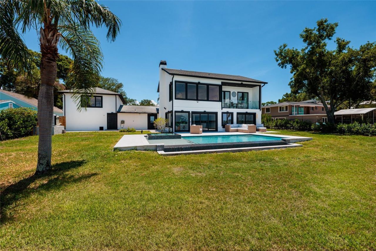 412 Shore Drive E, Oldsmar, FL 34677 Photo