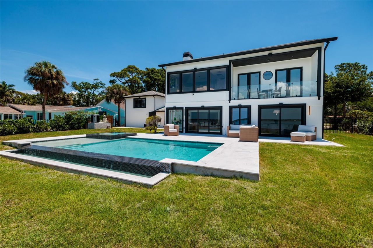 412 Shore Drive E, Oldsmar, FL 34677 Photo