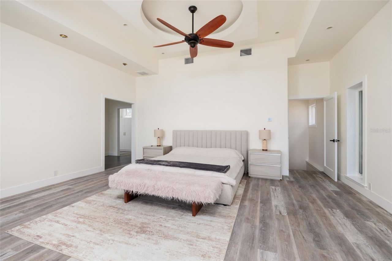 412 Shore Drive E, Oldsmar, FL 34677 Photo