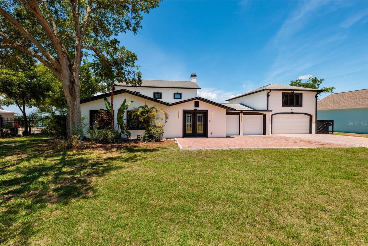 412 Shore Drive E, Oldsmar, FL 34677 Photo