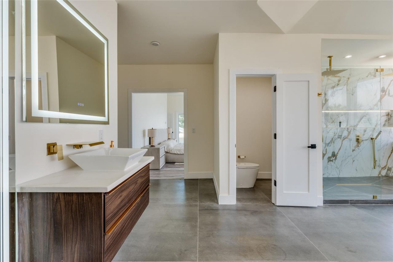 412 Shore Drive E, Oldsmar, FL 34677 Photo