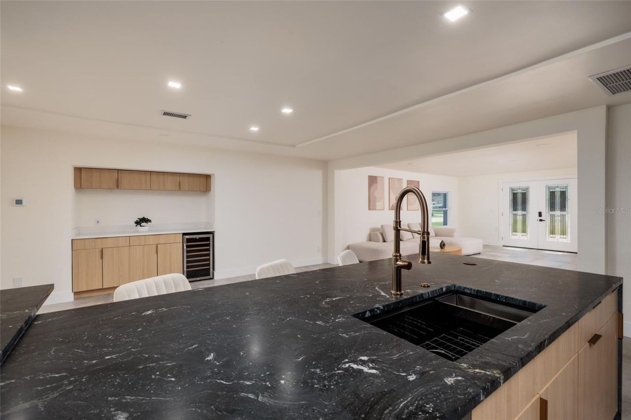 412 Shore Drive E, Oldsmar, FL 34677 Photo