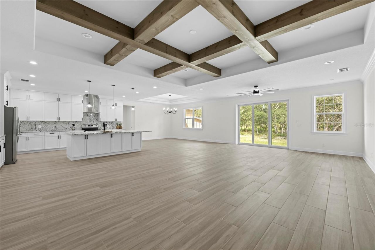 18130 Parrot Road , Weeki Wachee, FL 34614 Photo