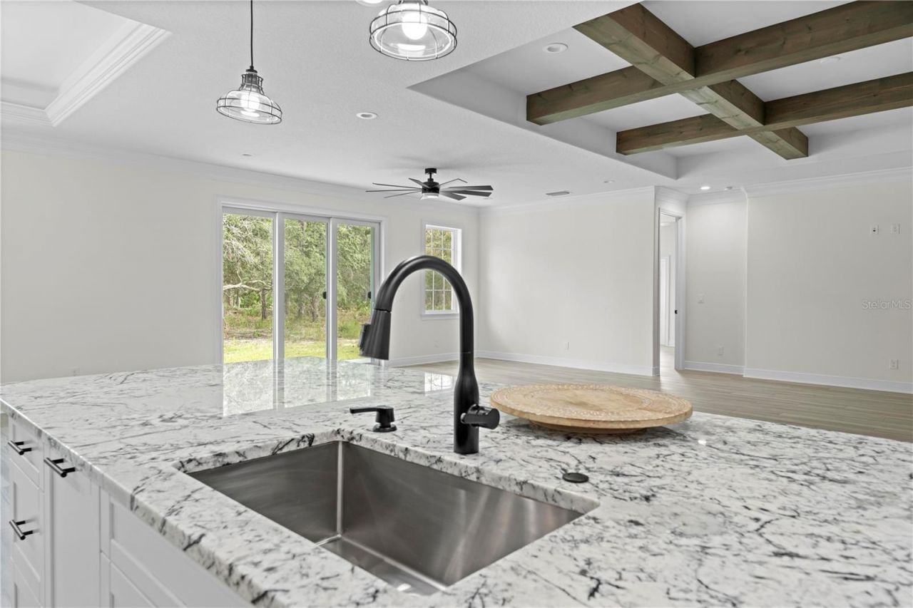 18130 Parrot Road , Weeki Wachee, FL 34614 Photo