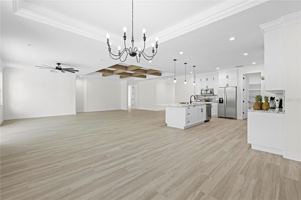 18130 Parrot Road , Weeki Wachee, FL 34614 Photo