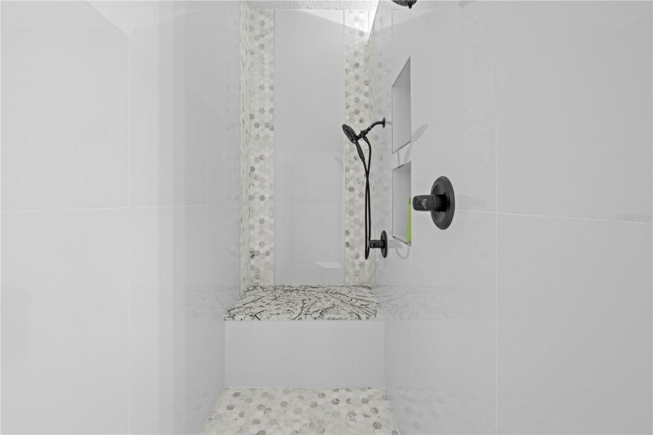18130 Parrot Road , Weeki Wachee, FL 34614 Photo