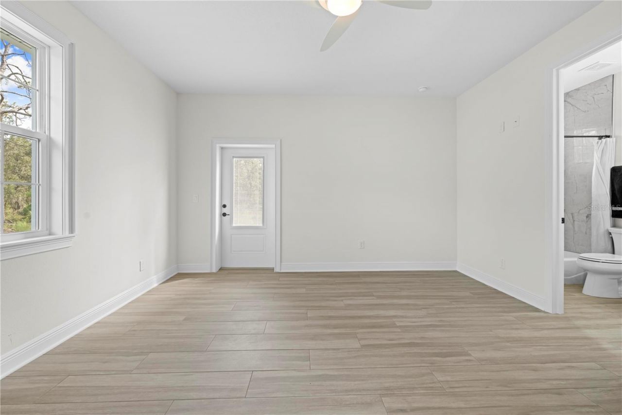 18130 Parrot Road , Weeki Wachee, FL 34614 Photo