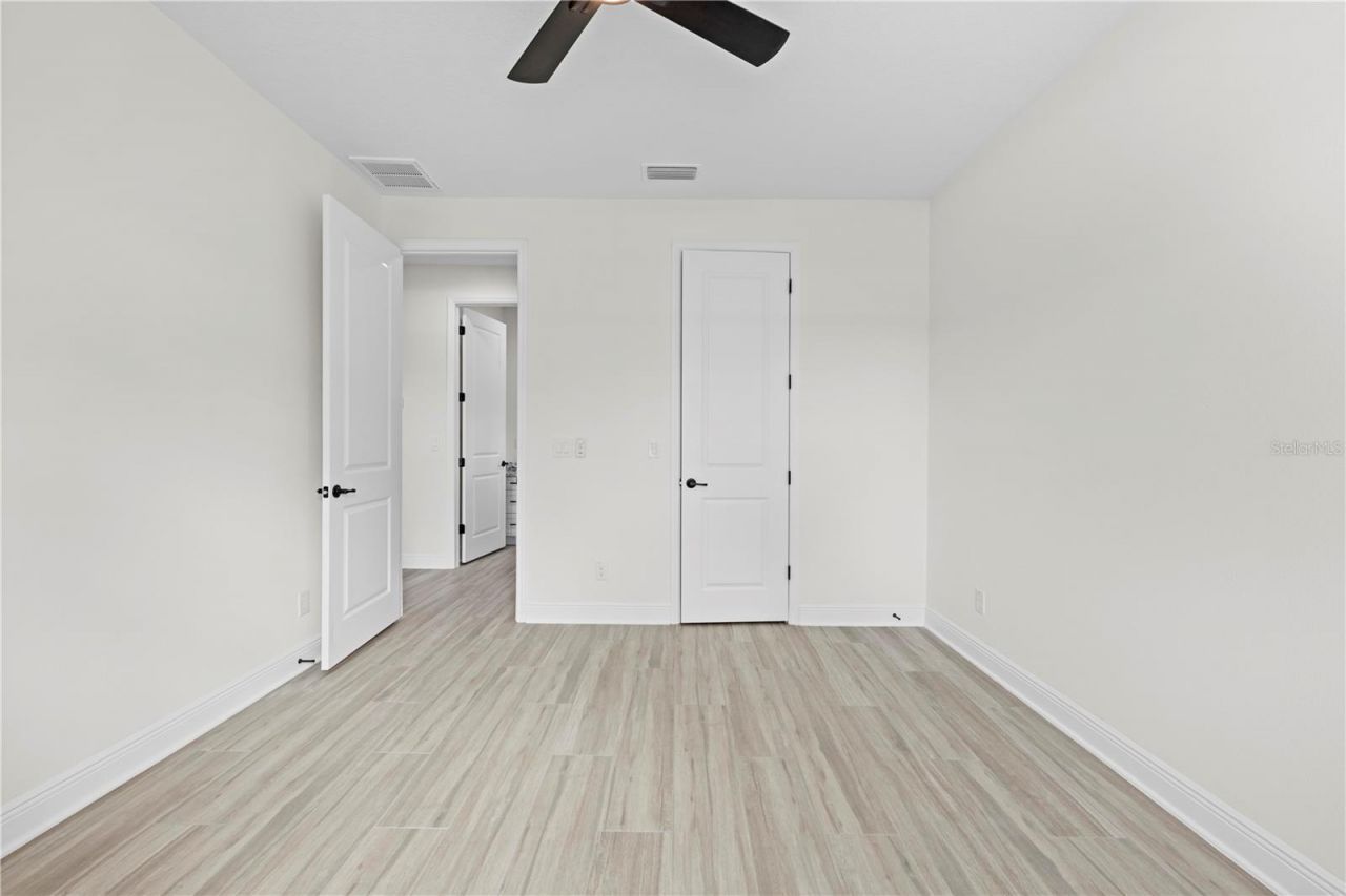 18130 Parrot Road , Weeki Wachee, FL 34614 Photo