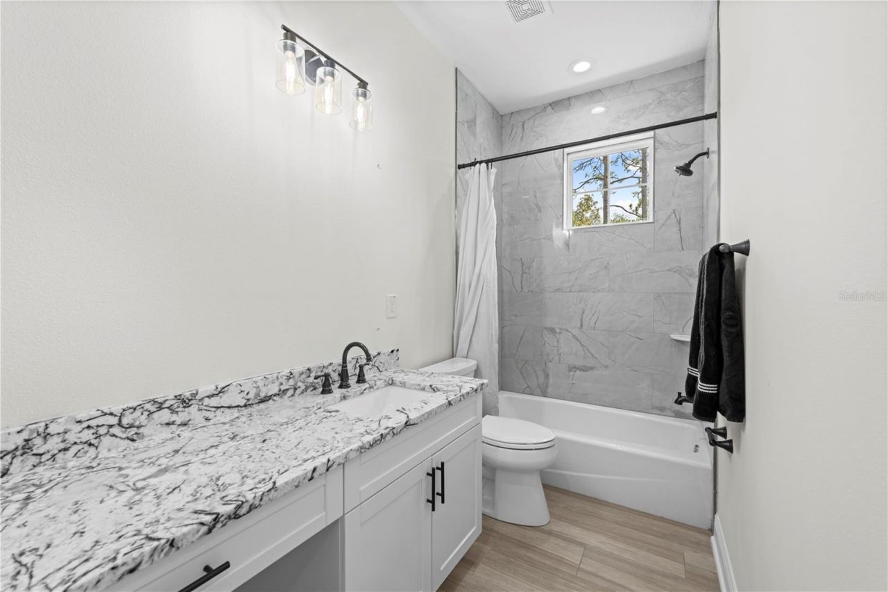 18130 Parrot Road , Weeki Wachee, FL 34614 Photo