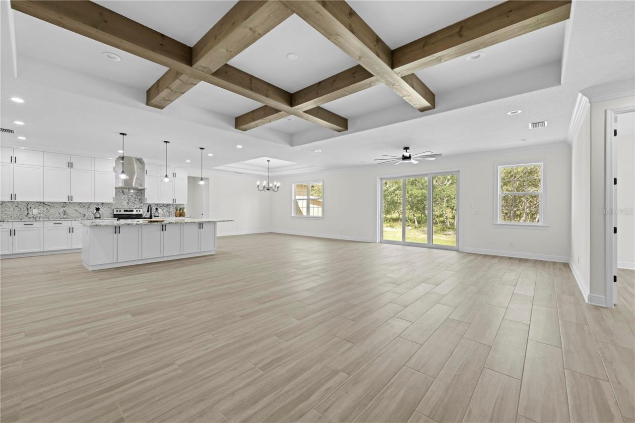 18130 Parrot Road , Weeki Wachee, FL 34614 Photo