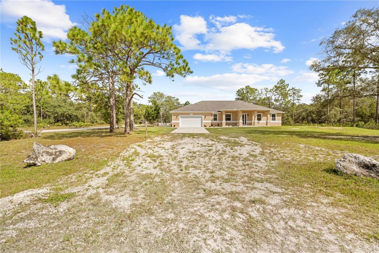 18130 Parrot Road , Weeki Wachee, FL 34614 Photo