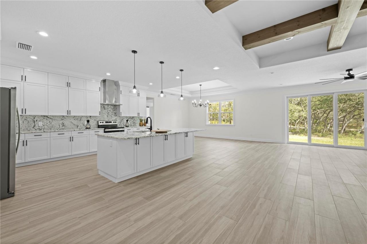 18130 Parrot Road , Weeki Wachee, FL 34614 Photo