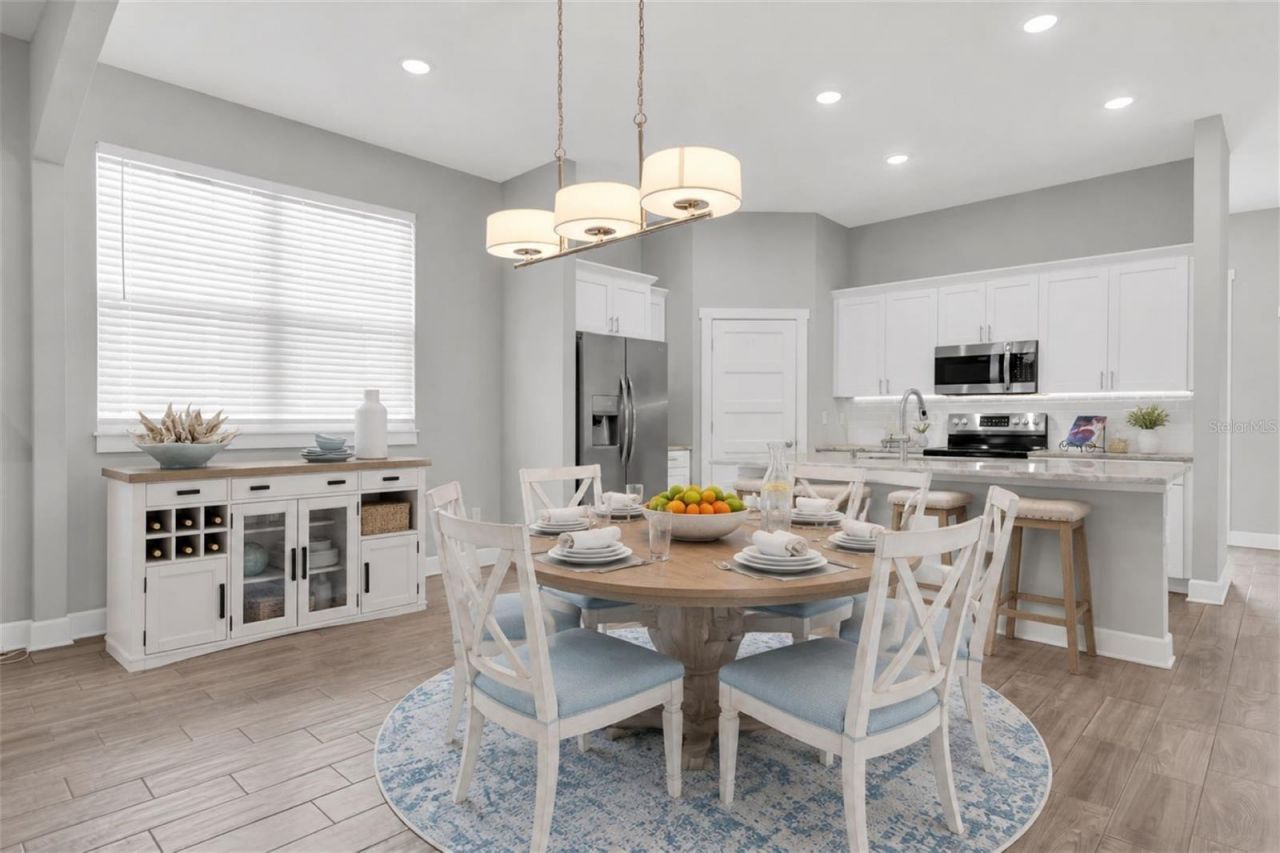224 NE Jefferson Circle N, Saint Petersburg, FL 33702 Photo