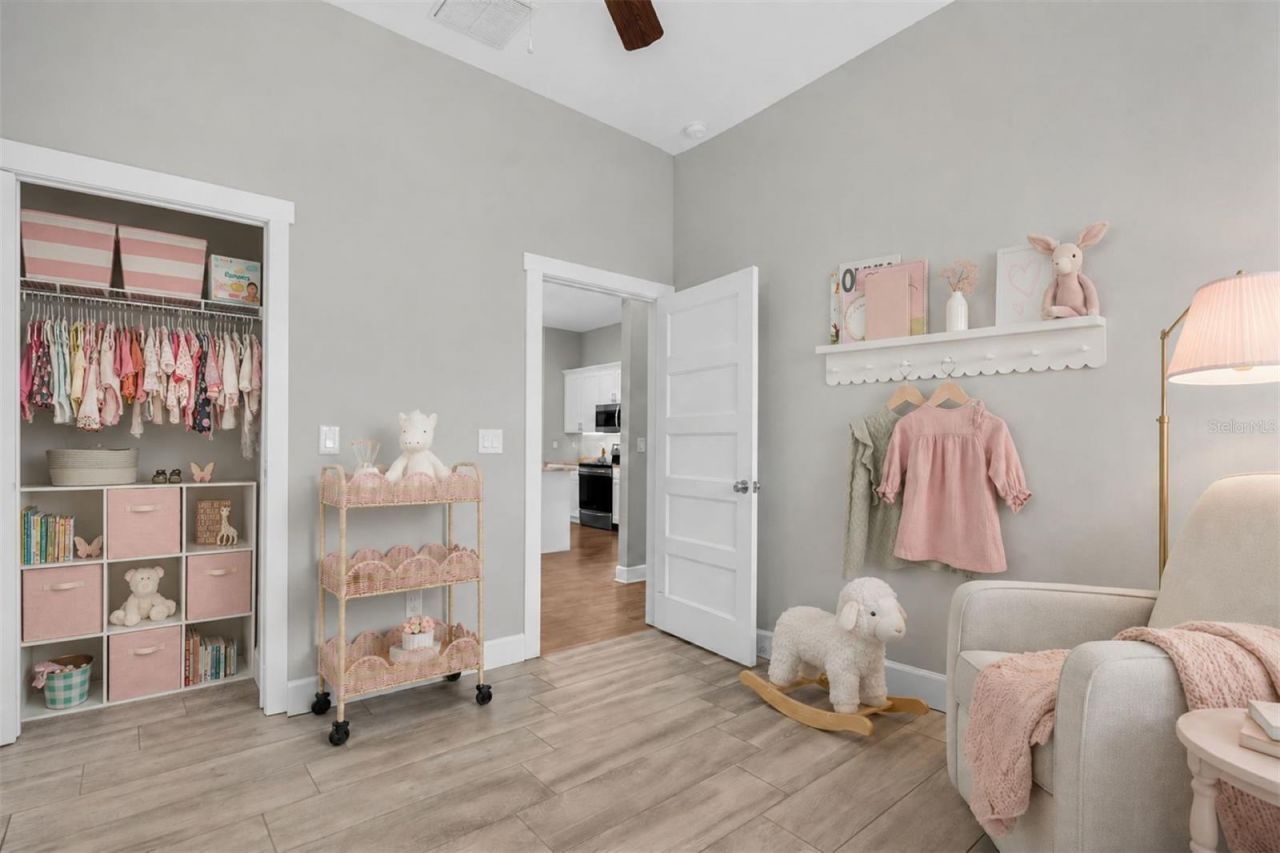224 NE Jefferson Circle N, Saint Petersburg, FL 33702 Photo