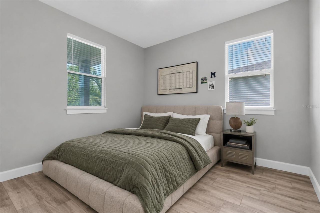 224 NE Jefferson Circle N, Saint Petersburg, FL 33702 Photo