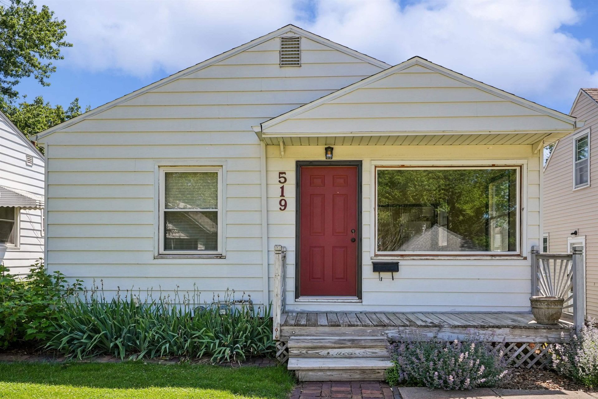 519 Kirkwood Avenue, Waterloo, IA 50701 Main Photo