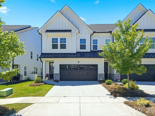 6008 Corbin Woods Court , Charlotte, NC 28226