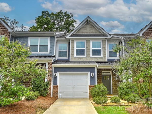 1010 Moffatt Lane , Matthews, NC 28105