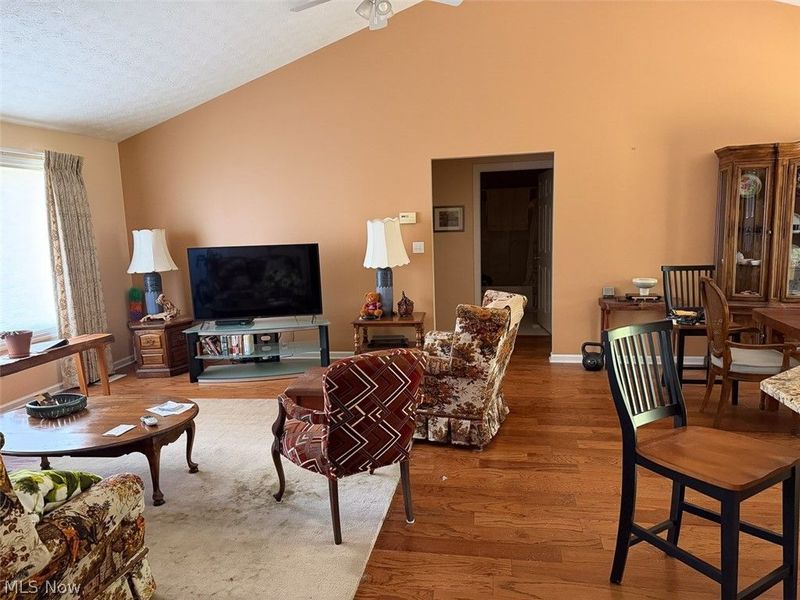 8912 Isabelle Lane , Macedonia, OH 44056 Photo 4