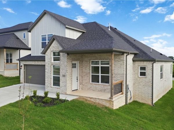 920 Trestle Lane , Centerton, AR 72713