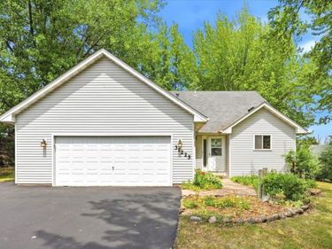 31225 Peninsula Avenue, Lindstrom, MN 55045