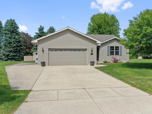 1603 MCRAE PLACE, Green Bay, WI 54311