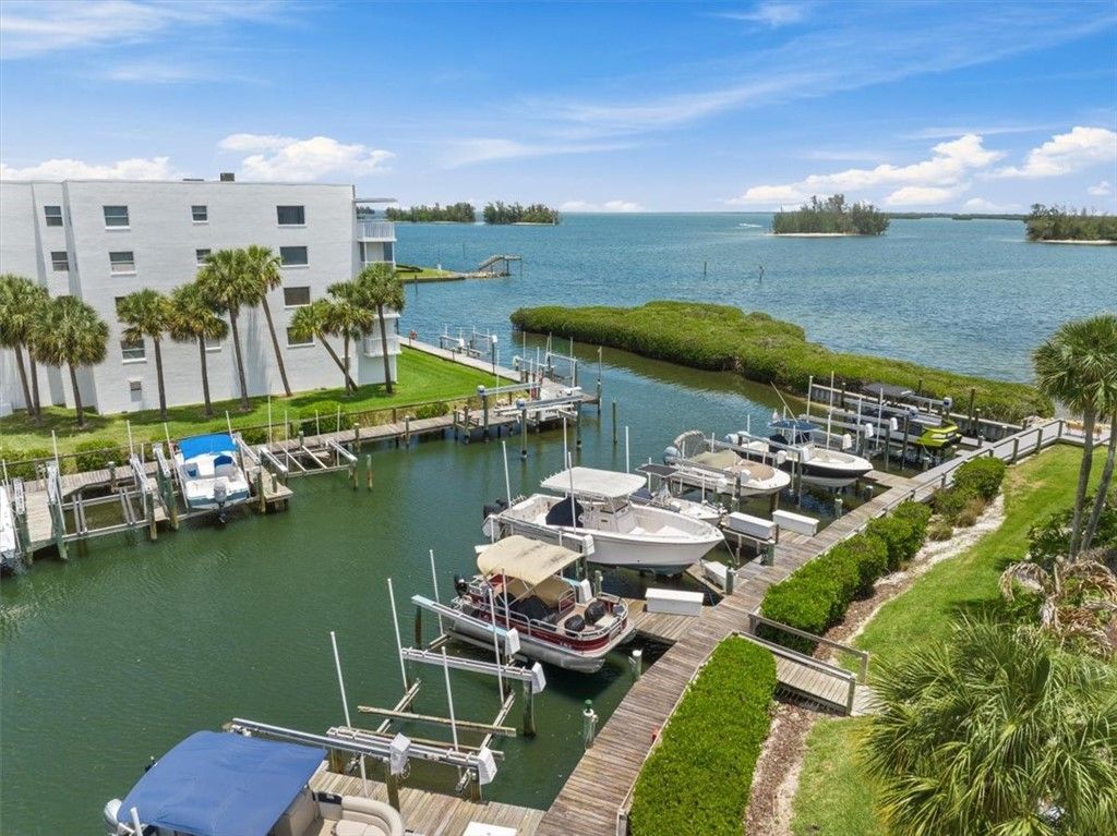5944 S River Run Drive, Unit 5944, Sebastian, FL 32958 Photo